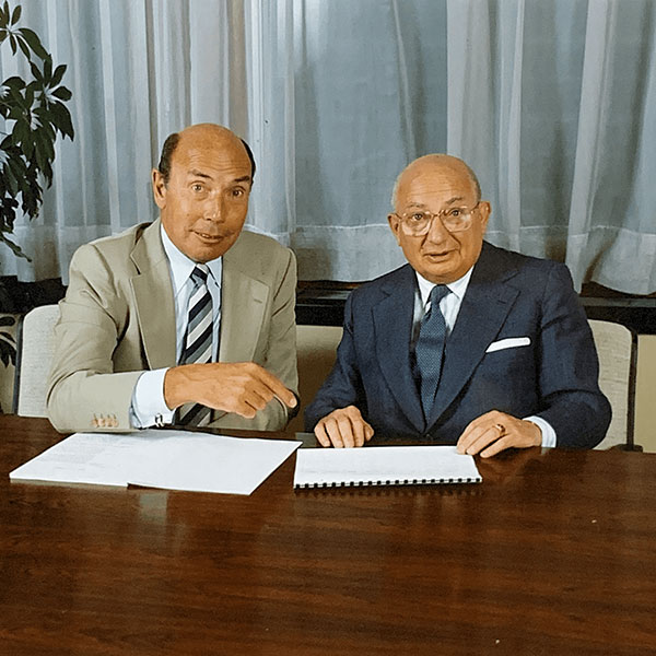 Claude Guillon, pharmacien et Paul Berthomé, entrepreneur et industriel